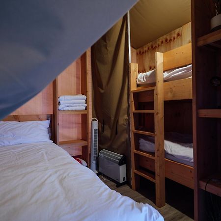 Sunset Retreats Safari Tent Ombersley 外观 照片